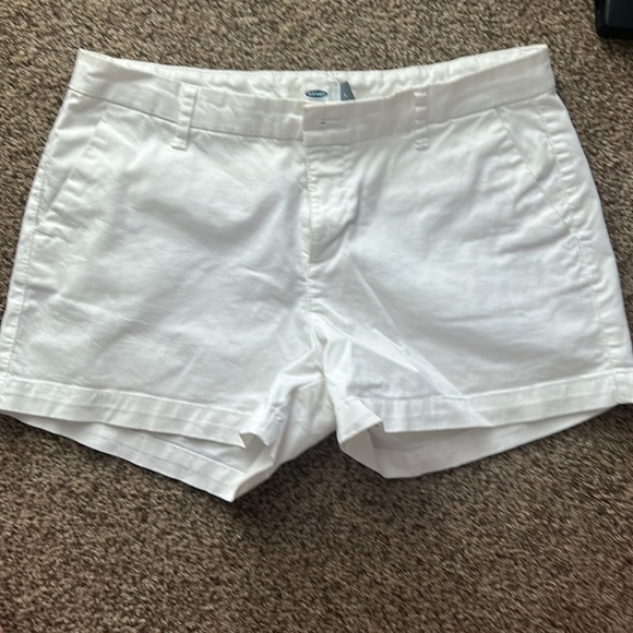 Old Navy Pants - White Old Navy shorts